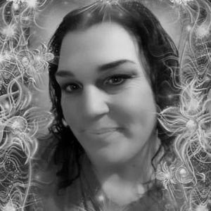 Meet your Posher, Malinda